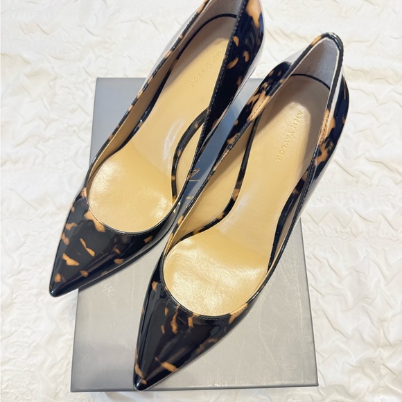Ann Taylor Mila Tortoise pump EUC - Picture 2 of 7